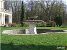 Pałac Raczyńskich - fontanna